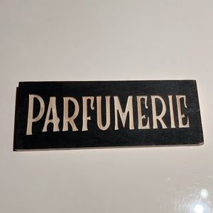 Wooden home decor sign